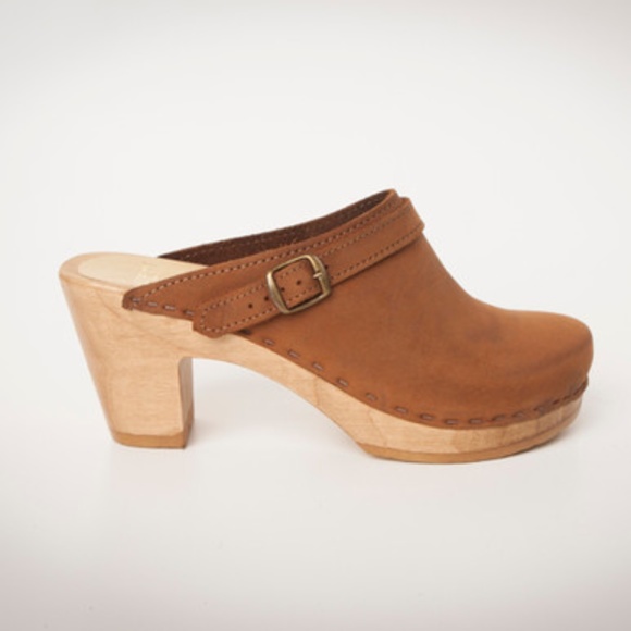 Sven Dusty Rose Clogs - Picture 1 of 4